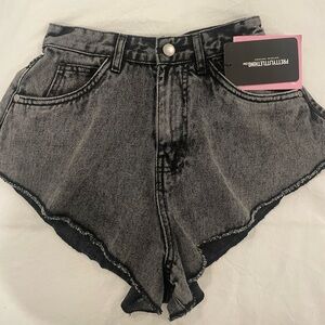 PrettyLittleThing Washed Black Denim Hotpant